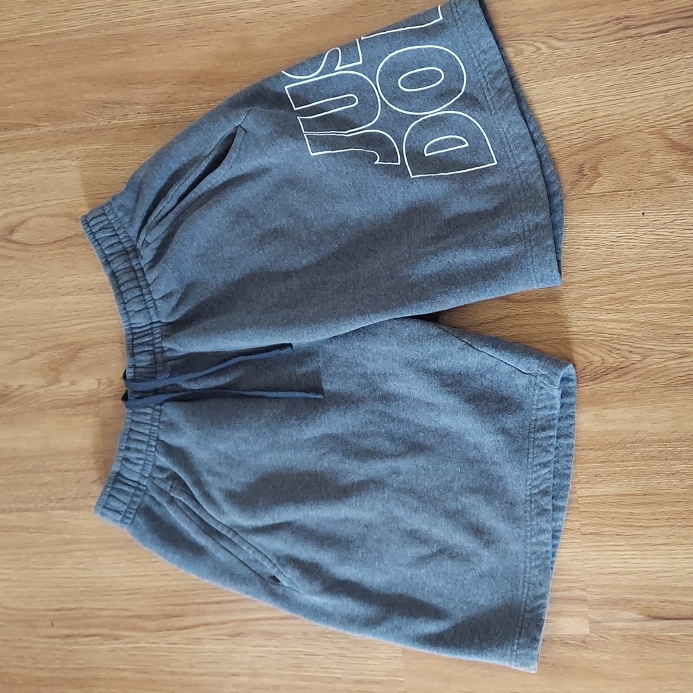 Nike shorts Size M.